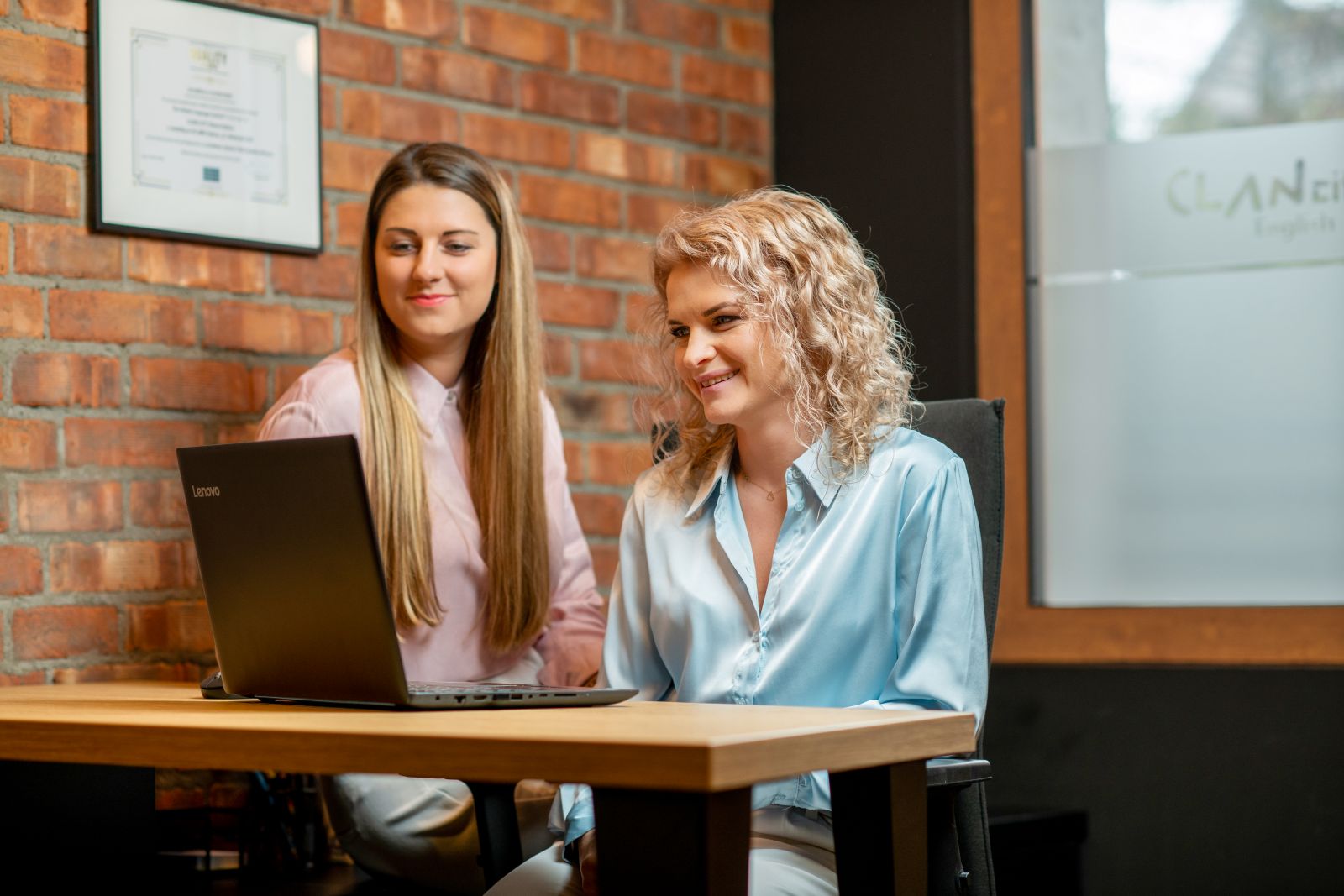 wybór najlepszej formy prawnej dla swojej szkoły językowej